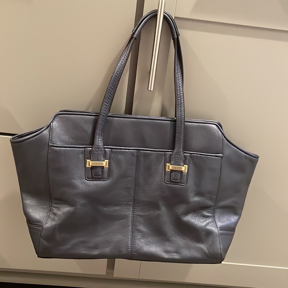 Coach Purse - Picture 2 of 15